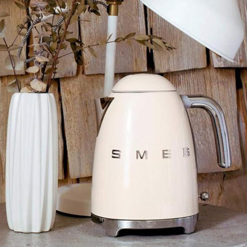 Ấm siêu tốc Smeg KLF03 không chỉnh nhiệt