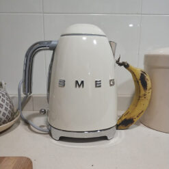 Ấm siêu tốc Smeg KLF03 không chỉnh nhiệt