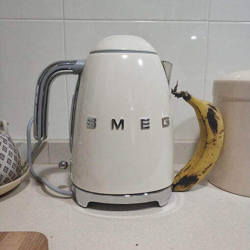 Ấm siêu tốc Smeg KLF03 không chỉnh nhiệt