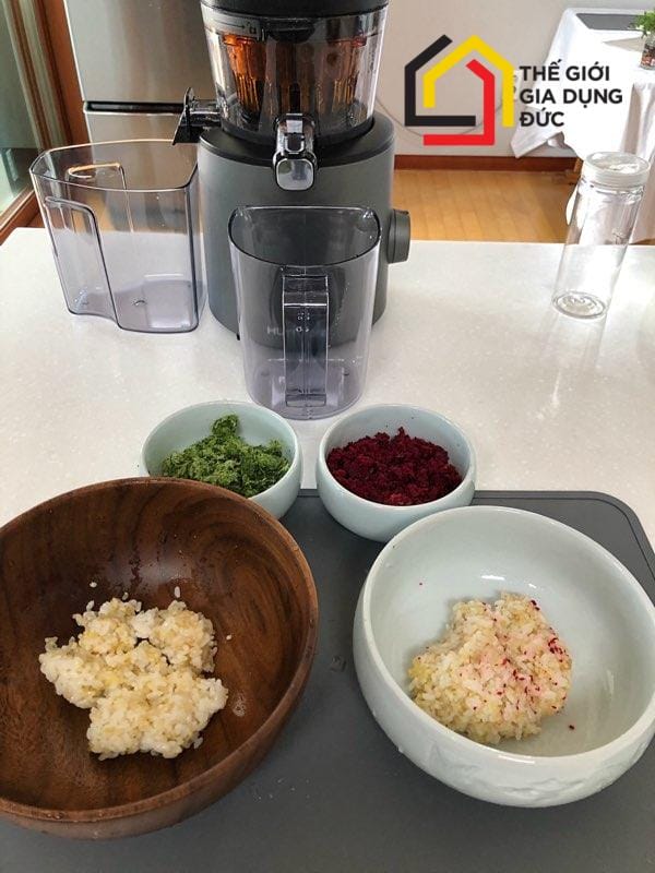 may-ep-cham-hurom-h201 (11) Máy ép chậm Hurom H201