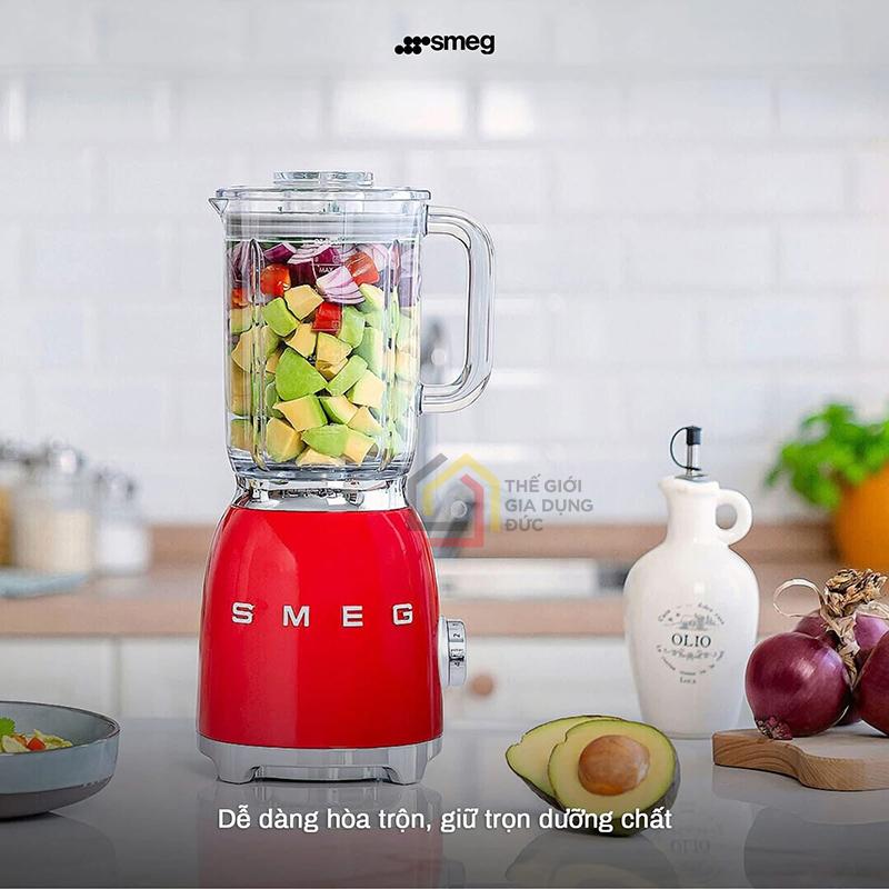 may-xay-sinh-to-smeg-blf03 (5) Máy xay sinh tố Smeg BLF03
