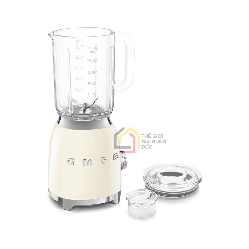 may-xay-sinh-to-smeg-blf03-6 Máy xay sinh tố Smeg BLF03