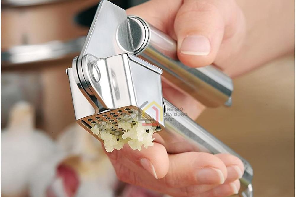 Kẹp ép tỏi WMF Profi Plus - inox toàn phần