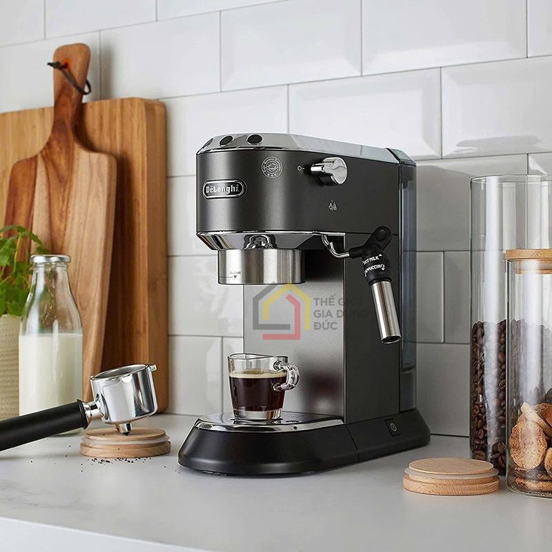 may-pha-cafe-espresso-delonghi-dedica-style-ec-685-r Máy pha café Espresso De'Longhi Dedica Style EC685
