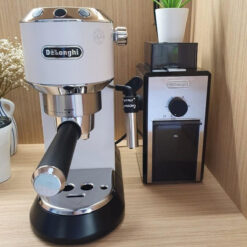 Máy pha café Espresso De'Longhi Dedica Style EC685
