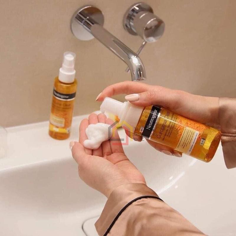 sua-rua-mat-tinh-chat-nghe-neutrogena-calme-curcuma-150ml6 Sữa rửa mặt tinh chất nghệ Neutrogena Calme Curcuma 150ml