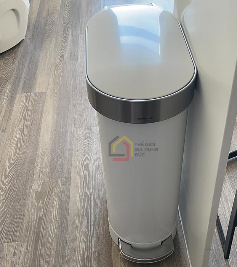 thung-rac-ban-nguyet-simplehuman-10l7 Thùng rác bán nguyệt Simplehuman 10L