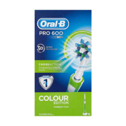 Bàn chải đánh răng điện Oral-B Pro 600 Cross Action (Màu xanh/ Green)