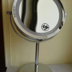 Gương trang điểm 2in1 Medisana CM840