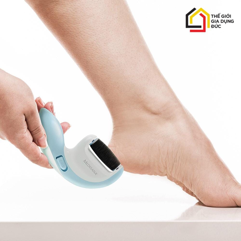 care for dry skin on the well-groomed feet and heels with the he Máy mài da chết gót chân, tay Medisana CR870