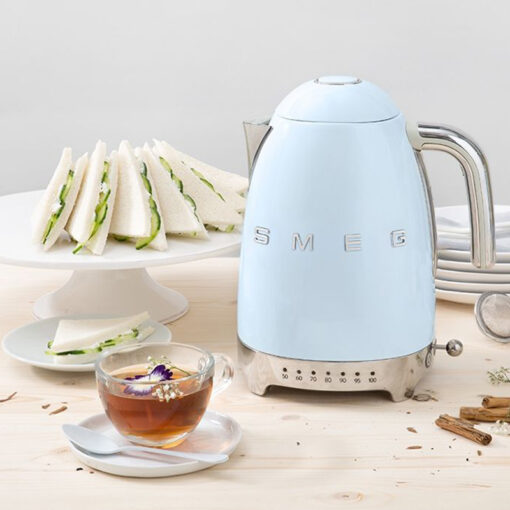 Ấm siêu tốc Smeg KLF04 có điều chỉnh nhiệt độ