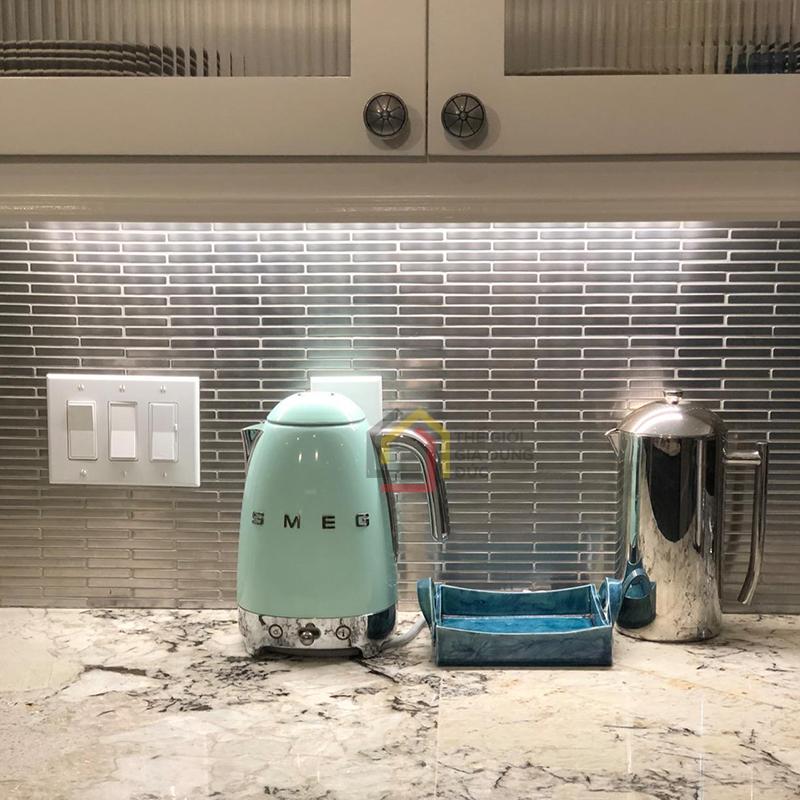 am-sieu-toc-smeg-klf04-co-dieu-chinh-nhiet-do18 Ấm siêu tốc Smeg KLF04 có điều chỉnh nhiệt độ