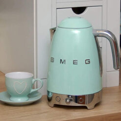 Ấm siêu tốc Smeg KLF04 có điều chỉnh nhiệt độ