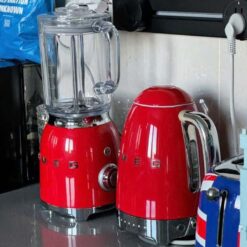 Ấm siêu tốc Smeg KLF04 có điều chỉnh nhiệt độ