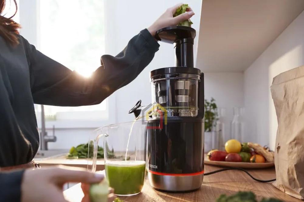 Máy ép chậm Bosch MESM731M (màu đen)