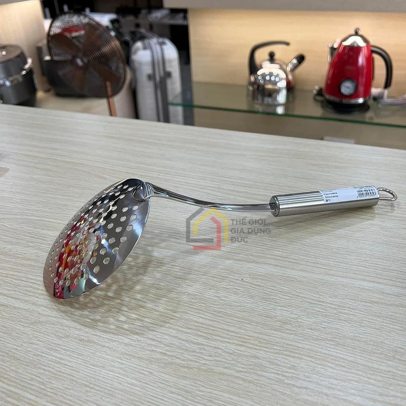 muoi-thung-an-lau-wmf-profi-plus-30cm8 Muôi thủng ăn lẩu Wmf Profi Plus 30cm