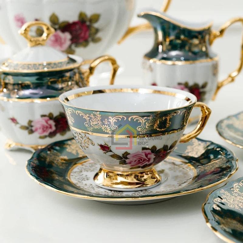 bo-tra-su-ma-vang-men-ngoc-trai-tiep-khac-noi-tieng (1) Bộ trà sứ mạ vàng men ngọc trai Tiệp Khắc BC36