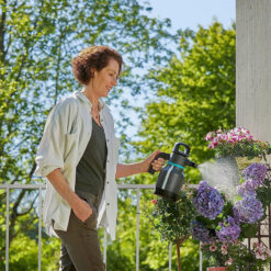 Bình tưới cây áp suất 1,25L Gardena