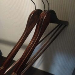 Bộ 20 móc treo đồ bằng gỗ Songmics màu nâu