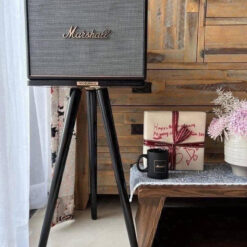 Chân đế loa Marshall