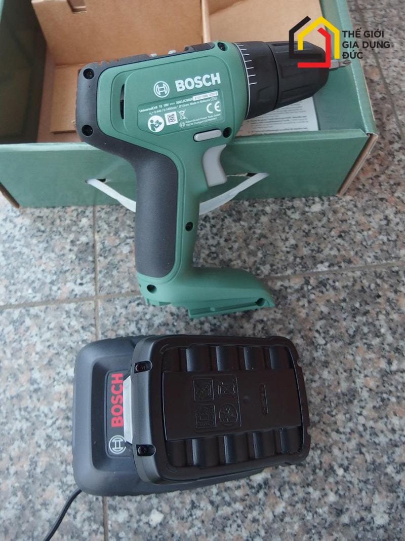 may-khoan-va-bat-vit-khong-day-bosch-universaldrill-18-11 Máy khoan và bắt vít không dây Bosch UniversalDrill 18