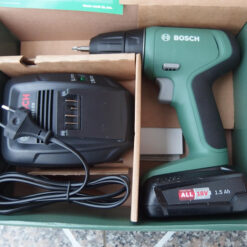 Máy khoan và bắt vít không dây Bosch UniversalDrill 18