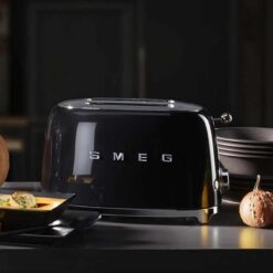 Máy nướng bánh mì Smeg TSF01BLEU