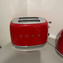 Máy nướng bánh mỳ Smeg Toaster TSF01RDEU màu đỏ