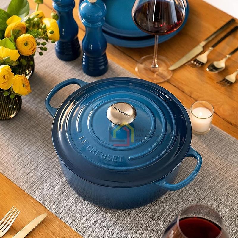 noi-gang-le-creuset-brater-rund-evo-24cm-blue-marseile4 Nồi gang Le Creuset Brater rund Evo 24cm Blue Marseile