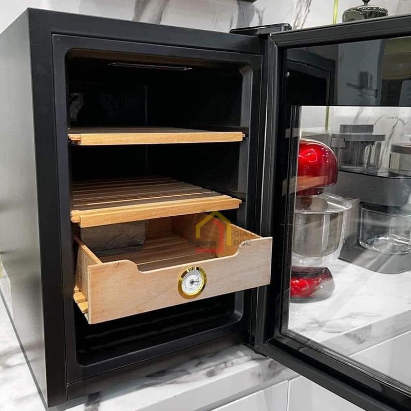 tu-giu-am-cigar-klarstein-37l-mau-bac10 Tủ giữ ẩm Cigar Klarstein 37L màu bạc