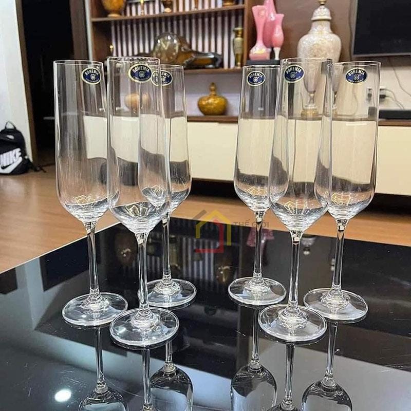 bo-6-ly-uong-sam-panh-pha-le-dong-titanium-bohemia-strix11 Bộ 6 ly uống sâm panh pha lê dòng Titanium Bohemia Strix