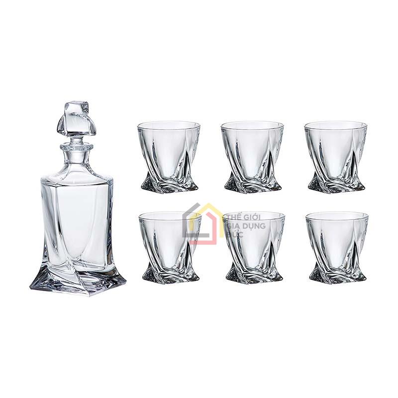 bo-binh-ruou-770ml-6-coc-pha-le-bohemia-quadro-340ml-1 Bộ bình rượu 770ml + 6 cốc pha lê Bohemia Quadro 340ml