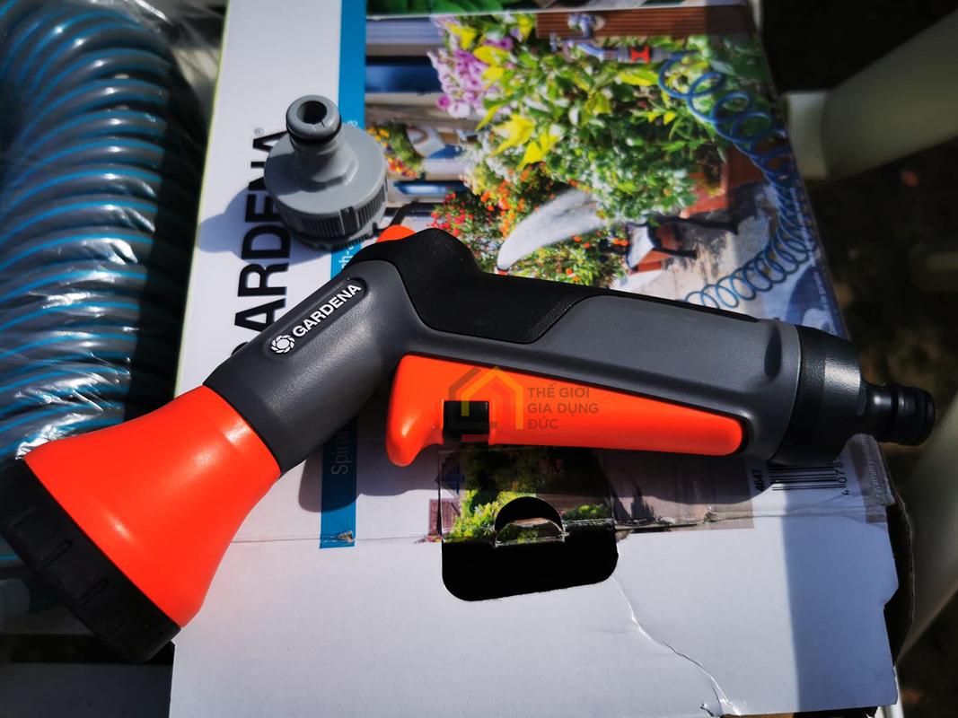 bo-voi-tuoi-cay-lo-xo-gardena-10m-5 Bộ vòi tưới cây lò xo Gardena 10m