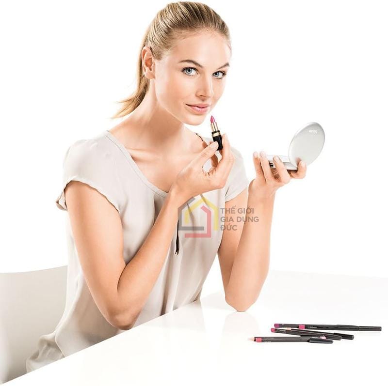 guong-trang-diem-kem-sac-du-phong-beurer-bs39-5 Gương trang điểm kèm sạc dự phòng Beurer BS39