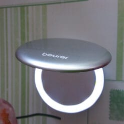 Gương trang điểm kèm sạc dự phòng Beurer BS39