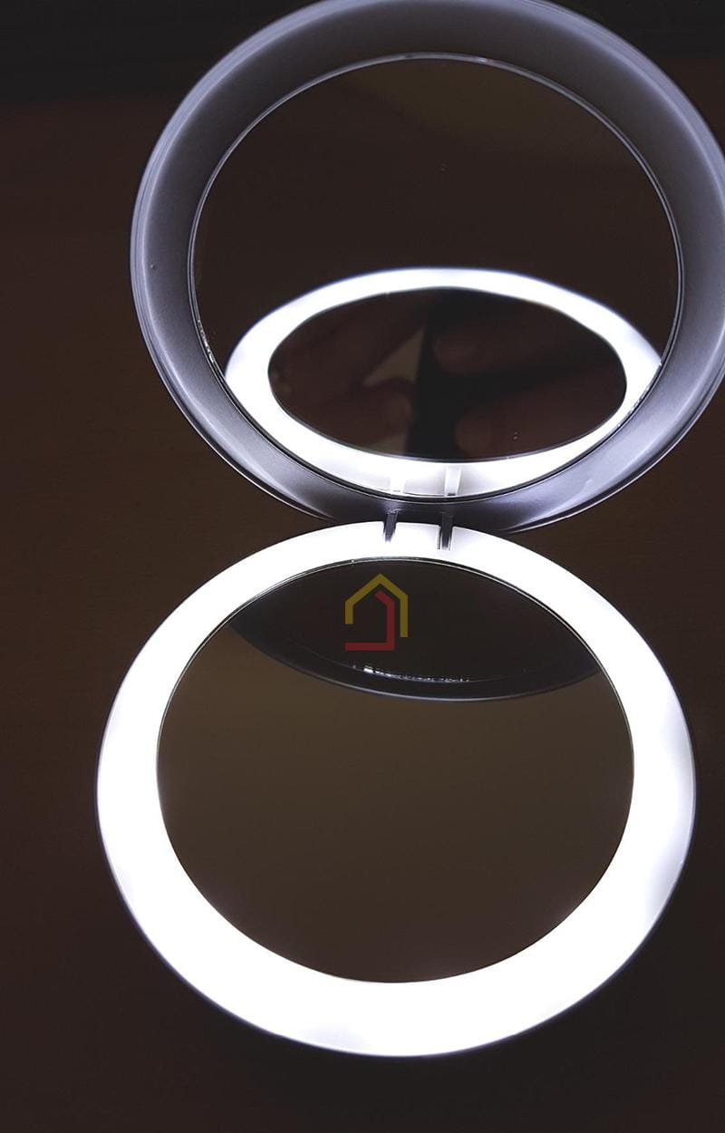 guong-trang-diem-kem-sac-du-phong-beurer-bs39-9 Gương trang điểm kèm sạc dự phòng Beurer BS39