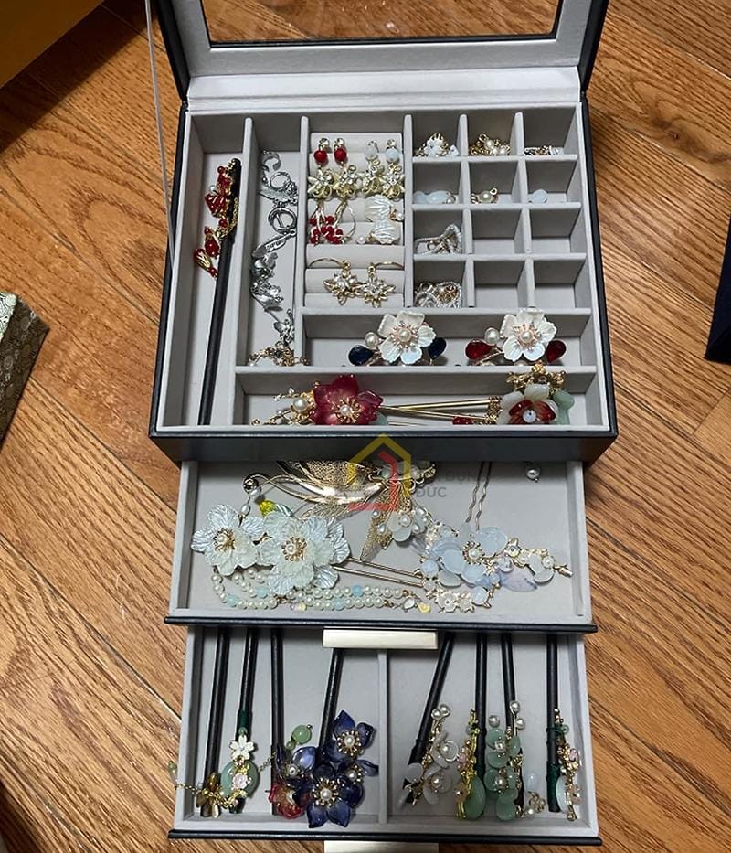 hop-dung-trang-suc-mat-kinh-co-nap-kinh-songmics27 Hộp đựng trang sức, mắt kính,...có nắp kính Songmics