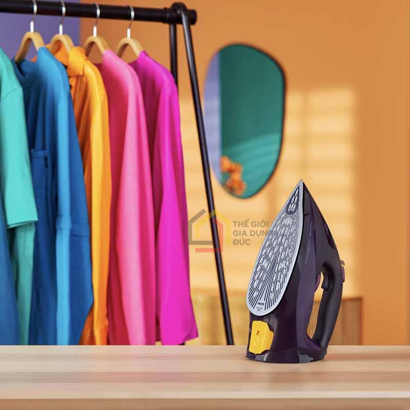 ban-la-hoi-nuoc-philips-azur-7000-series-dst70 (8) Bàn là hơi nước Philips Azur 7000 Series DST70