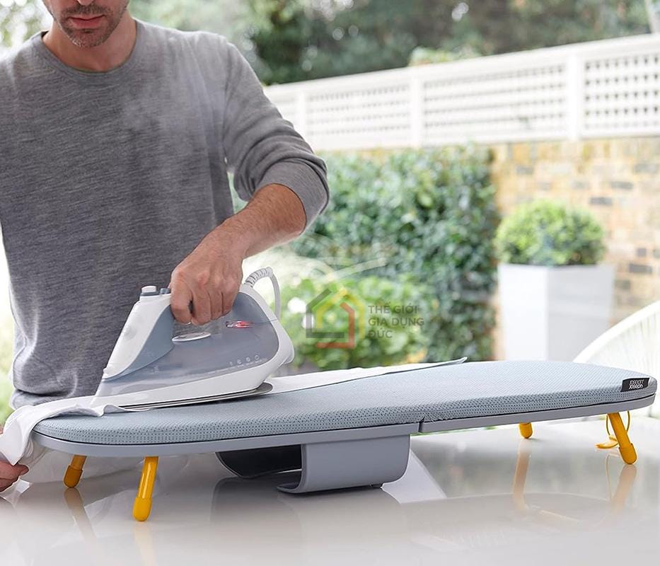 cau-la-chan-thap-gap-gon-joseph-joseph-50009-5 Cầu là chân thấp gấp gọn Joseph Joseph 50009