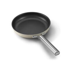 Chảo chống dính Smeg CKFF2601CRM size 26cm màu kem