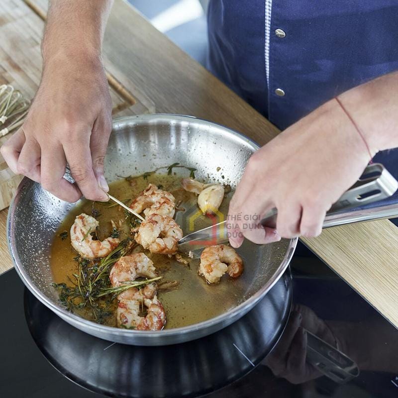 chao-inox-thanh-cao-zwilling-pro-size-26cm5 Chảo inox thành cao Zwilling Pro size 26cm