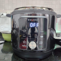 Nồi áp suất điện đa năng Instant Pot 9 in 1 Essential Black Edition 60