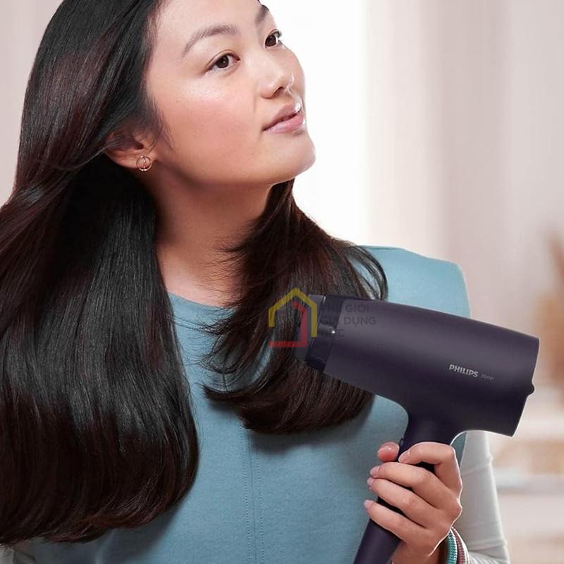 may-say-toc-philips-series-3000-bhd340-10-mau-tim6 Máy sấy tóc Philips Series 3000 BHD340/10 màu tím