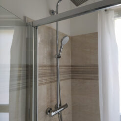 Sen cây Hansgrohe Crometta E 240 1Jet Showerpipe 3in1 (27298000 - Bát vuông)