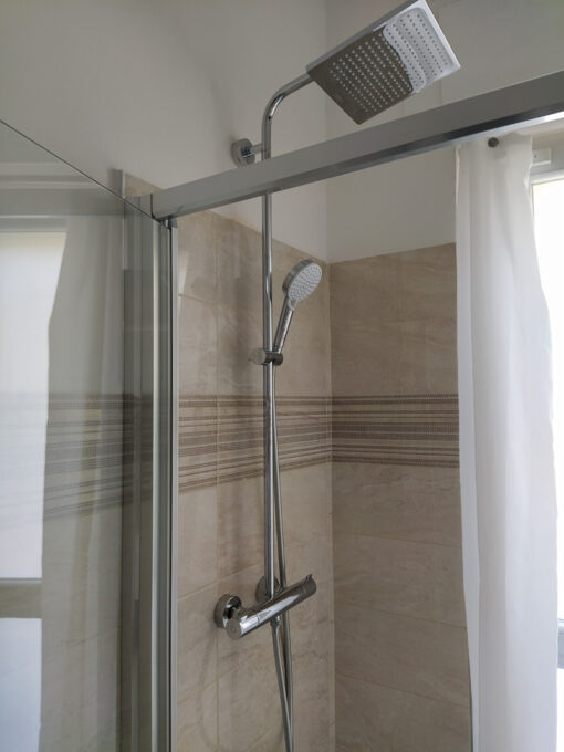 Sen cây Hansgrohe Crometta E 240 1Jet Showerpipe 3in1 (27298000 - Bát vuông)