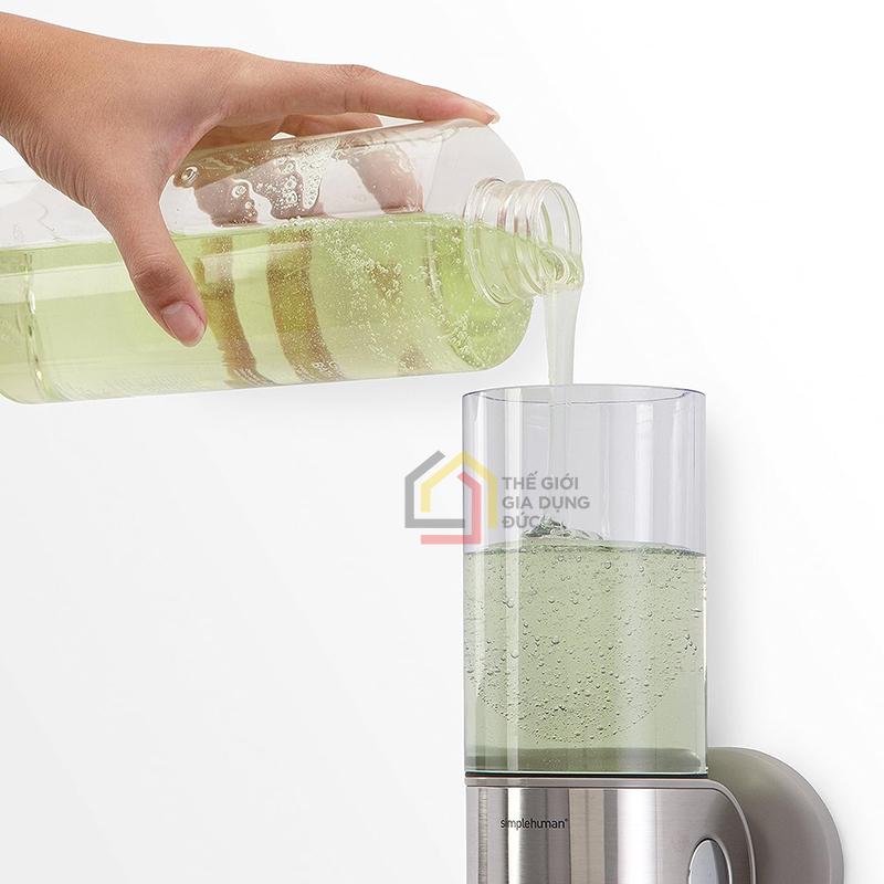 set-doi-binh-dung-sua-tam-nuoc-goi-dau-simplehuman5 Set đôi bình đựng sữa tắm, nước gội đầu Simplehuman