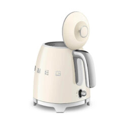 Ấm siêu tốc mini Smeg KLF05CREU - màu kem (0,8L)