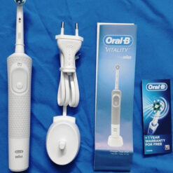 Bàn chải điện Oral-B Vitality 100