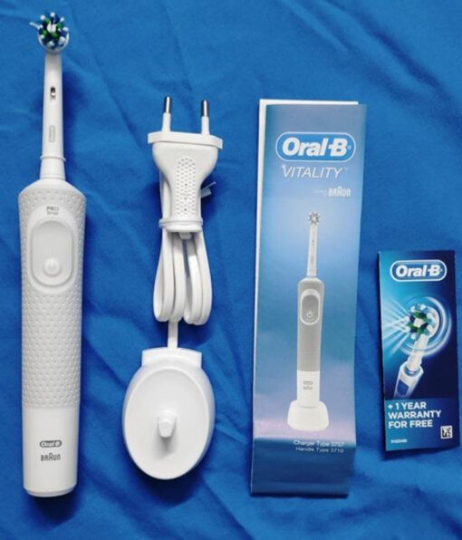 Bàn chải điện Oral-B Vitality 100