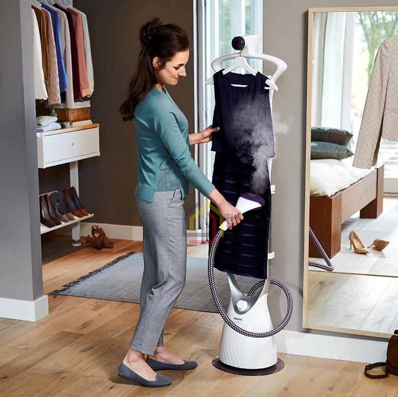 ban-la-cay-philips-comforttouch-plus-gc557-30-7 Bàn là cây Philips ComfortTouch Plus GC557/ 30